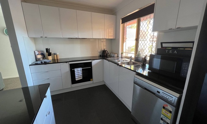 Forest Lake House | Pet-Friendly Townhouse with Yard Next to Beautiful Park