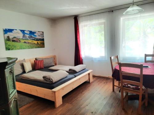 St. Pauls Apartment | Discover Comfort at Peter Paul Domblick Erdgeschoss Hotel