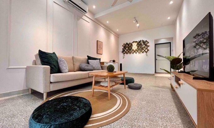 Sea Park Villa | Spacious Petaling Jaya SS2 Seapark House for 12 with Netflix