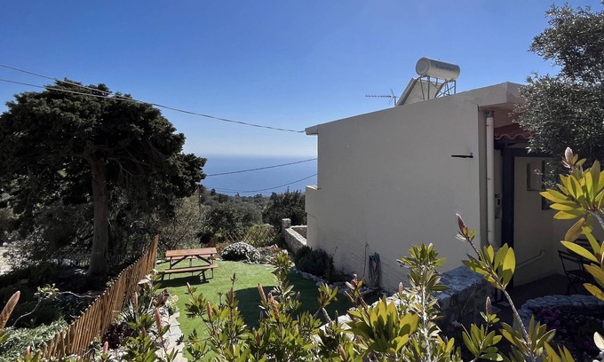 Sellia Resort | Cozy Petasos House with Garden and Sea View Retreat