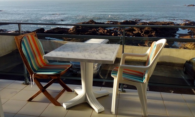 La Chaume Apartment | Cozy 2-Bedroom Oceanfront Retreat with Pool & Breakfast