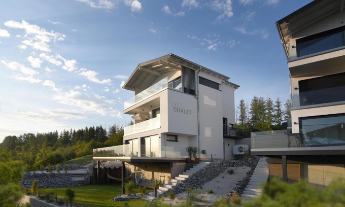Lobstaedt House | Exquisite Petit Chalet 69 by Am Hainer See - Guest Rated 9.8