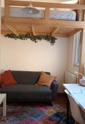 Saint - Aubin - Dupuy Apartment | Discover Petit Mignon: Top-Rated Stay in Toulouse City