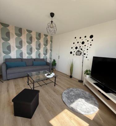 Montchapet Apartment | Pet-Friendly Retreat at Arandes - Family Friendly Stay