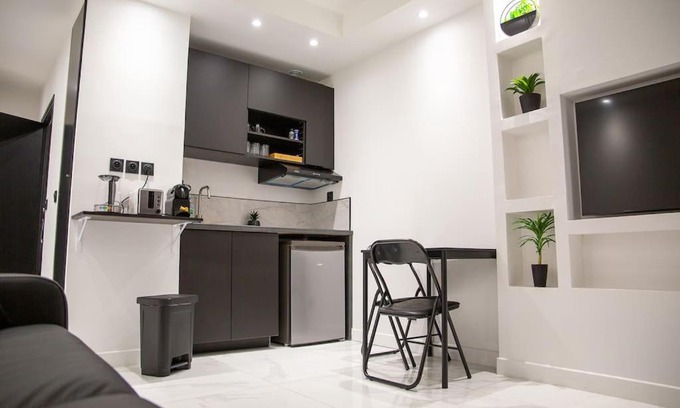 Voltaire - Saint Amour Apartment | Cozy Petit Studio in Part-Dieu: Ideal for Your Stay