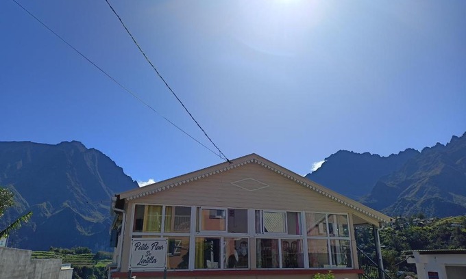 Cilaos House | Petite Fleur de Lentilles: Perfect Stay for Families