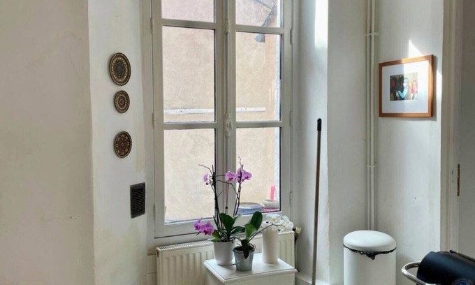 Conflans-Sainte-Honorine House | Charming Petite Maison de Ville in Vieux Conflans