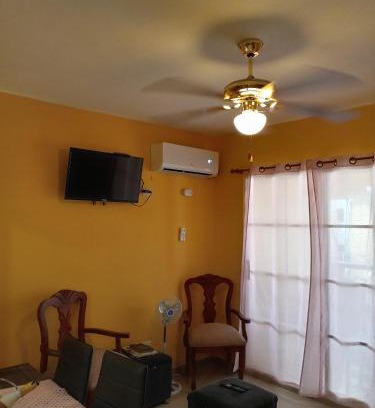 Prado Oriental Apartment | Cozy Petite Lounge: Guest Rated 9.5 & Pet Friendly