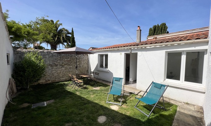 L'Echardiere House | Tranquil Petite Maison in a Picturesque Village Setting