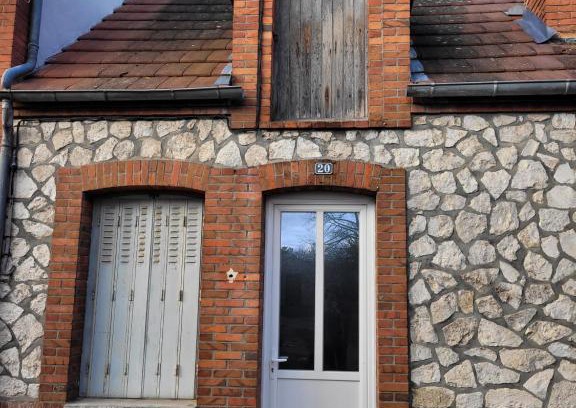 Salbris House | Charming Petite Maison à Salbris - Family & Pet Friendly