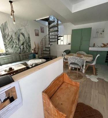 Jaulgonne Apartment | Petite maison dans village animé