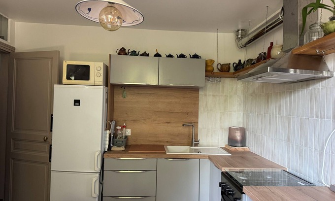 Saint-Denis House | Relax at Petite Maison DU Canal with Family-Friendly Amenities