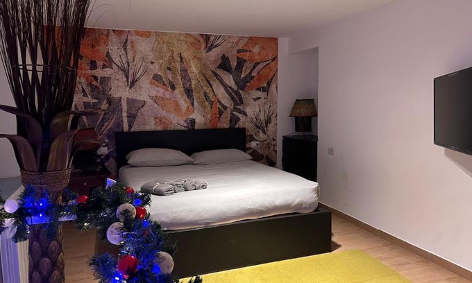 Benevento Apartment | Petite Maison: Family-Friendly Stay with Breakfast Included