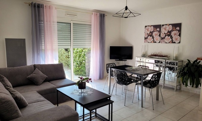 Vannes Apartment | Serene Petite Résidence with Pet-Friendly Amenities
