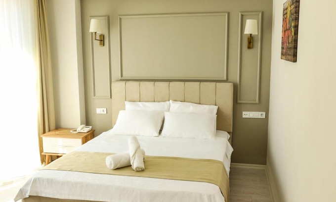 Pendik District Hotel | Petra Hotel Tuzla: Family-Friendly with Great Dining Options
