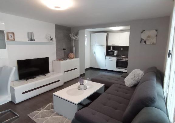 Dakovo Apartment | Family-Friendly Getaway at Petra - Guest Rated 9.9/10
