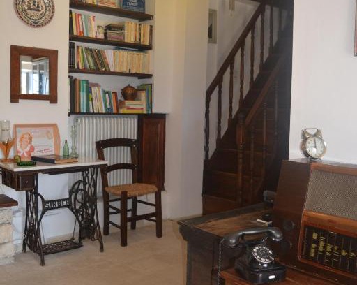 Katokhorion Apartment | Guest Rated: 9.9 at Petrino Katochori with Hot Tub Access