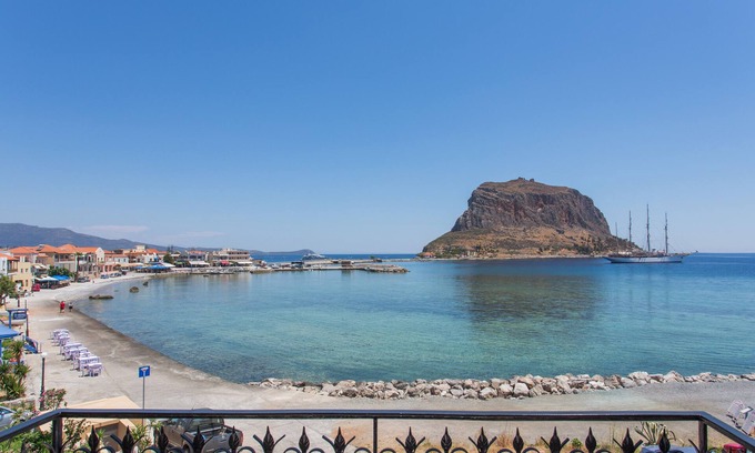 Monemvasia House | Charming Petrino Guesthouse: Family-Friendly with Breakfast