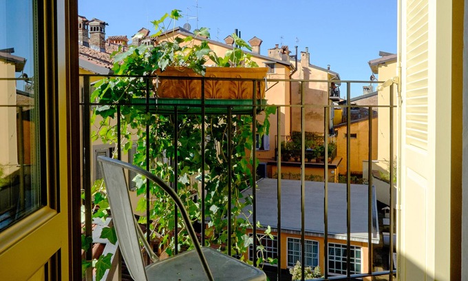 Borgo San Leonardo Hotel | Experience Petronilla: 4-Star Comfort in Bergamo