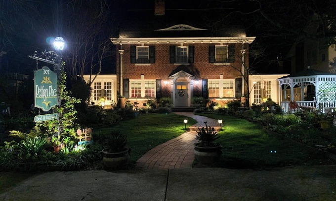 Pettigru Street Historic District Bed & Breakfast | Top-Rated Pettigru Place Bed & Breakfast with Gourmet Dining