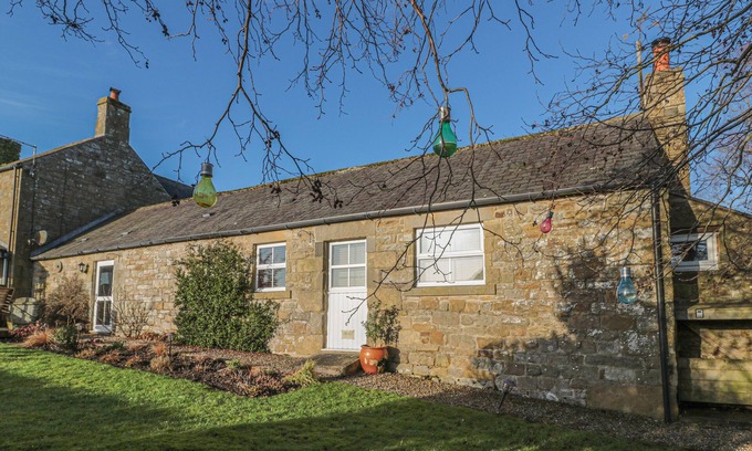 Hallington Cottage | Pet-Friendly Petty Knowes Cottage with Hot Tub in Otterburn