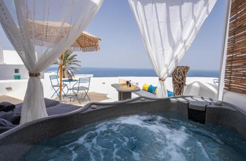 Vourvoulos House | Pezoula Traditional House with Sunrise View
