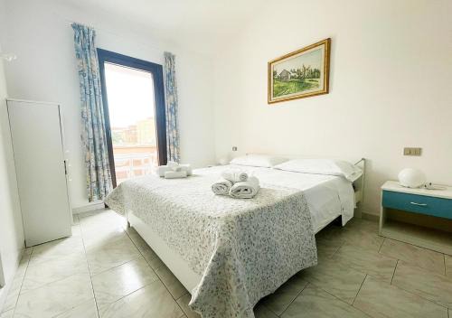 La Maddalena Apartment | Relaxing Oceanfront Retreat at Residenza Eleonora