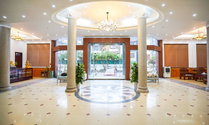 Lang Son Hotel | Discover PHÚ QUÝ HOTEL: Family-Friendly with Breakfast!
