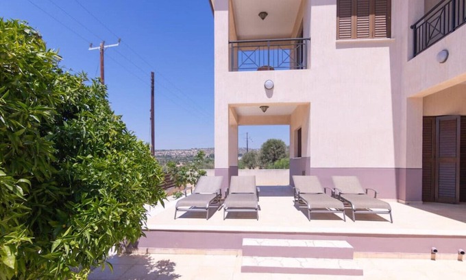 Erimi Villa | Elegant Villa Erimi: Family-Friendly Retreat with Kitchen