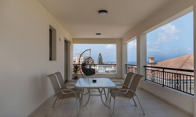 Old Town Apartment | Phaedrus Living: Paphos Old Town Seaview Flat