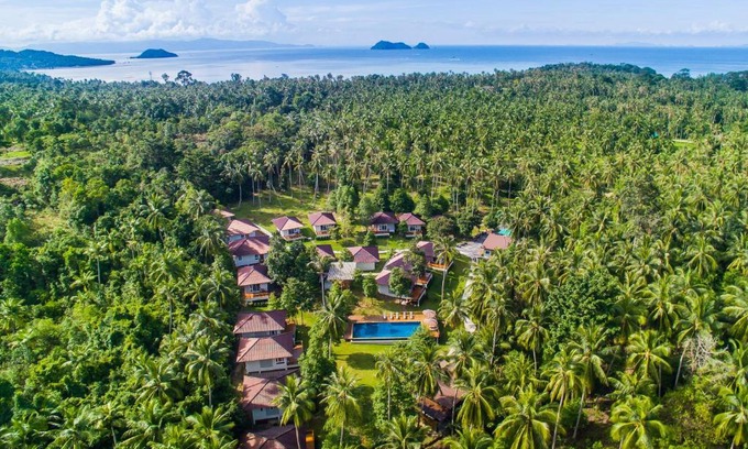 Srithanu Resort | Experience Phangan Akuna: Guest Rated 9/10 with Pool Access