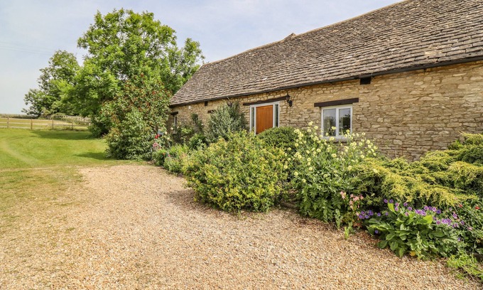 Minster Lovell Cottage | Family-Friendly Pheasant Cottage with Garden in Minster Lovell