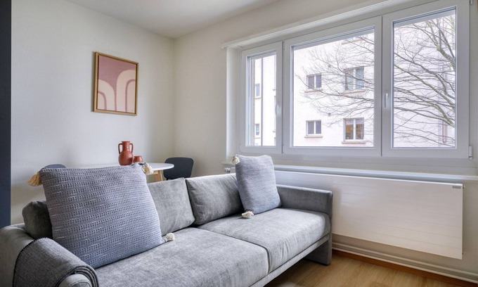 Alt-Wiedikon Apartment | Exceptional Wiedikon Studio near Market - Pet & Child Friendly