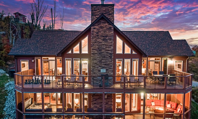 Chalet Village North Cabin | Exceptional Window to Heaven Cabin with Amazing Views