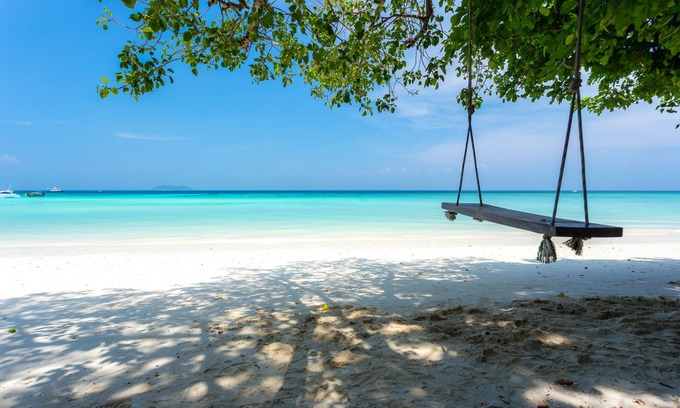 Ko Phi Phi Resort | Relaxing Phi Phi Holiday Resort with Ocean View & Spa