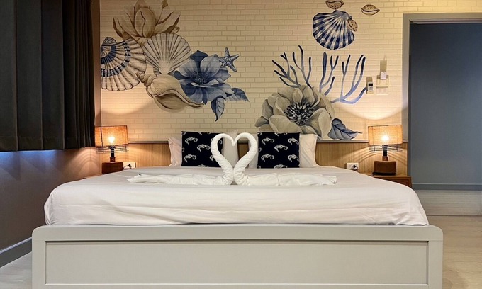Ko Phi Phi Hotel | Discover Phi Phi Indigo Hotel: Family-Friendly with Breakfast