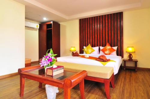 Ko Phi Phi Resort | Discover Phi Phi Little Star Resort: Family-Friendly Oasis
