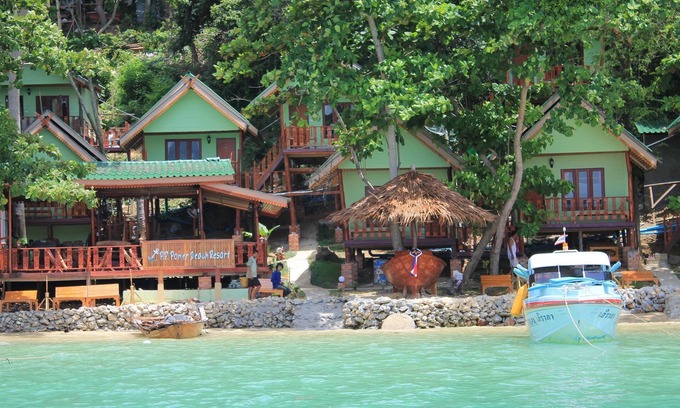 Ko Phi Phi Hotel | Discover Phi Phi Power Beach Resort with Ocean Views