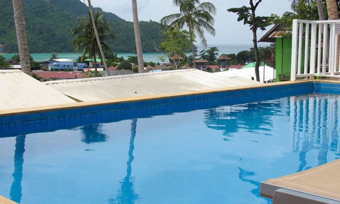 Ko Phi Phi Hotel | Relaxing Phi Phi Uphill Cottage with Pool & Breakfast