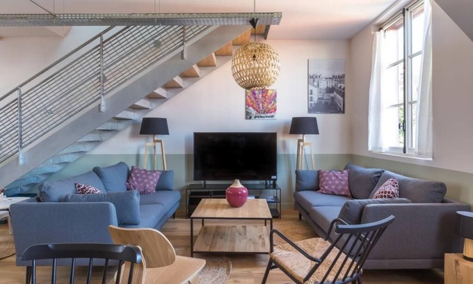 Quartier de la Roquette Apartment | Elegant Philippe Auguste Loft for 12 Near Bastille