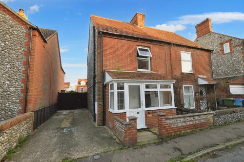 Sheringham House | Philips Cottage