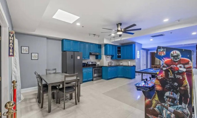 Center City East Apartment | PhillyPhanatic Apartment: Family-Friendly Retreat with Pool