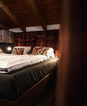 Hinterglemm Apartment | PHILSON Apartments: Oceanfront Getaway with Top Amenities
