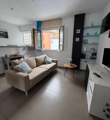 San Juan de la Rambla Apartment | Oceanfront Retreat at Phoenix Canariensis - Rated 9.5/10