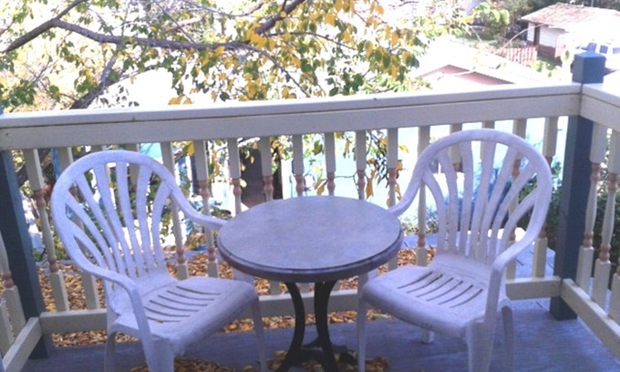 Stettler Bed & Breakfast | Relaxing Phoenix House B&B: Guest Rated 9.8, Breakfast Included