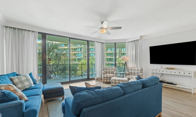 Orange Beach Condo | Spacious Phoenix on the Bay 1228 with Pool and Spa Access