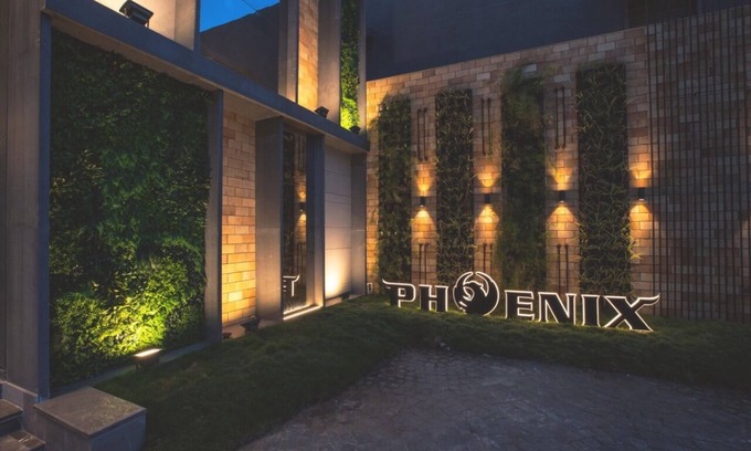 Lodhi ka Mahal Resort | Relax at Phoenix Resort: Family-Friendly with Pool & Dining