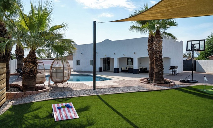 Maryvale House | Phoenix Villa - Private Resort Style backyard, Pool, Volleyball, Putting Green
