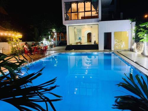 Son Trach Apartment | Explore Phong Nha Moonlight Villas: Oceanfront Oasis Awaits