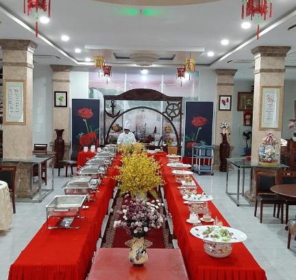 Rach Gia Hotel | Phuc Ngoc Hotel: Delightful Stay with Pool & Breakfast